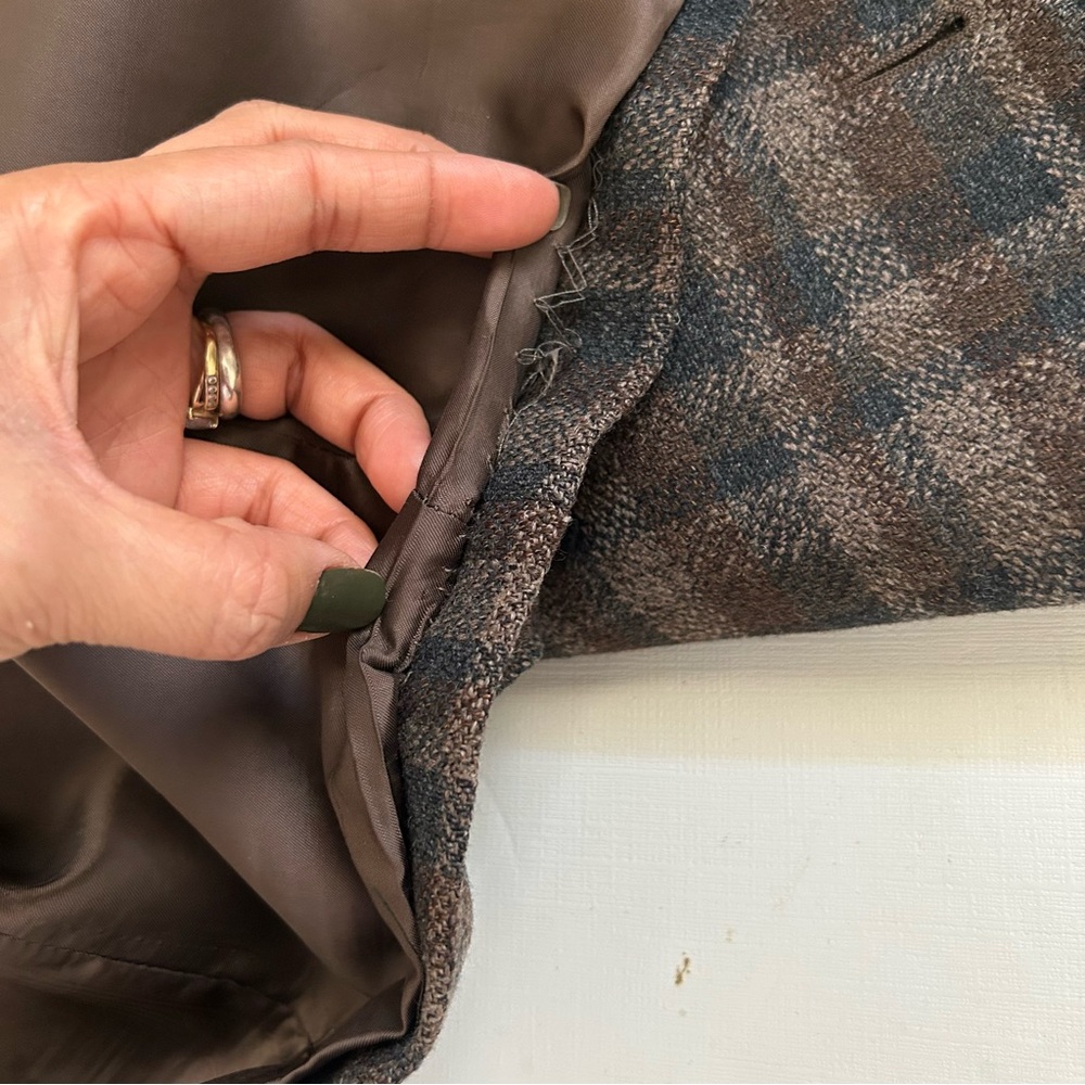 Vintage Men’s Giorgio Armani Collezioni Plaid Wool Sport Coat size 39R. - Picture 16 of 16